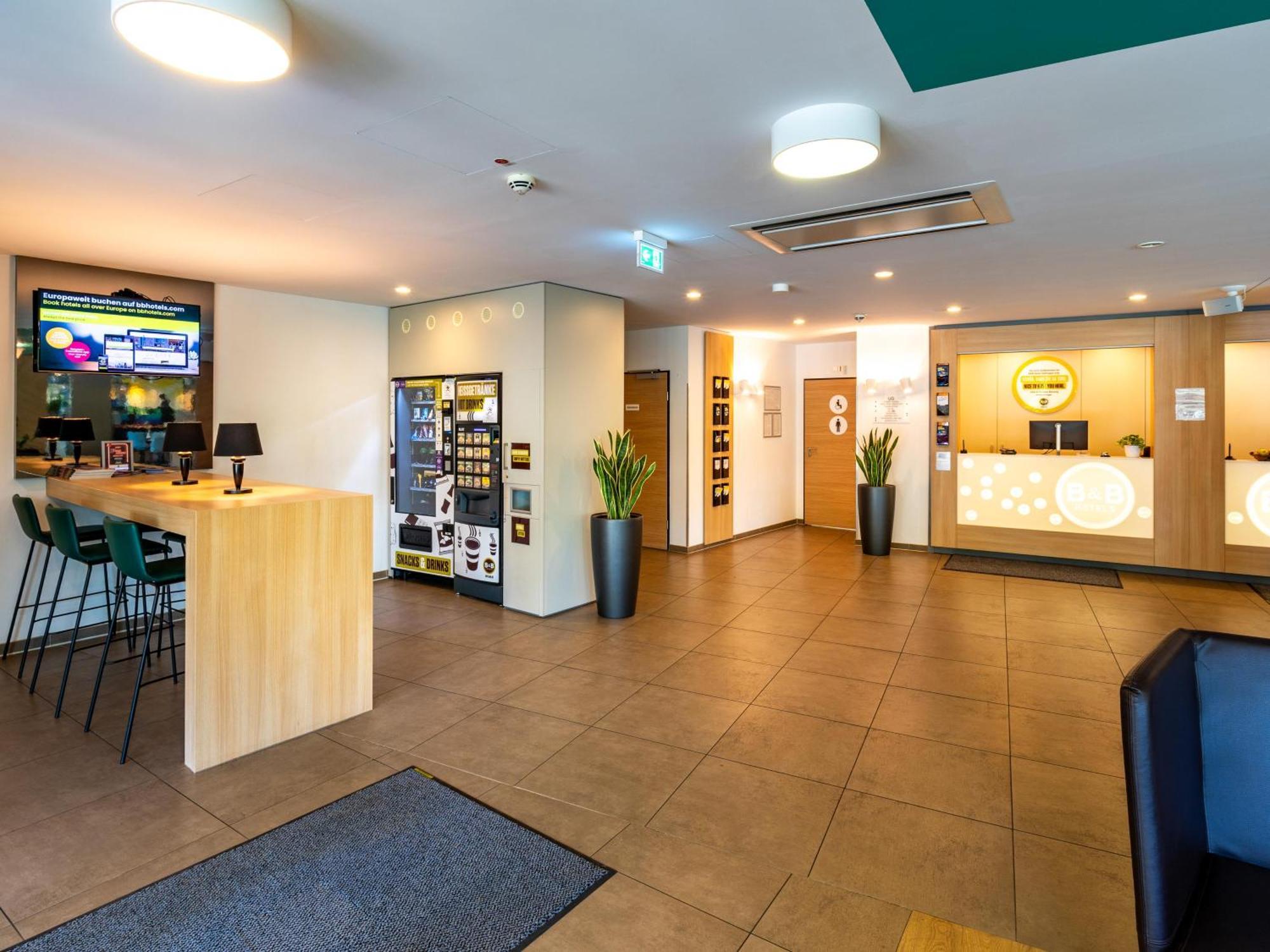 B&B Hotel Goettingen-City Exterior foto